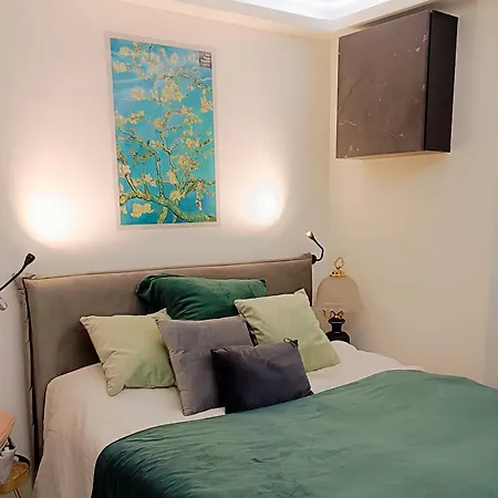 Апартаменты Penthouse Loft With Huge Terrace *